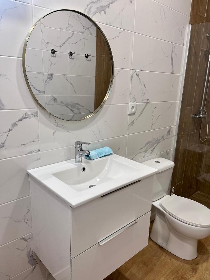 Gatu Premium Villa La Pepa, Preferente Mayores De 25 Anos Y Familias Кадис Екстериор снимка