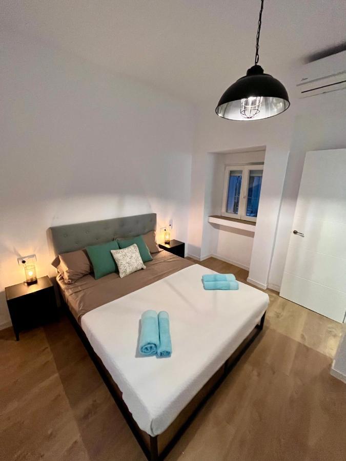Gatu Premium Villa La Pepa, Preferente Mayores De 25 Anos Y Familias Кадис Екстериор снимка